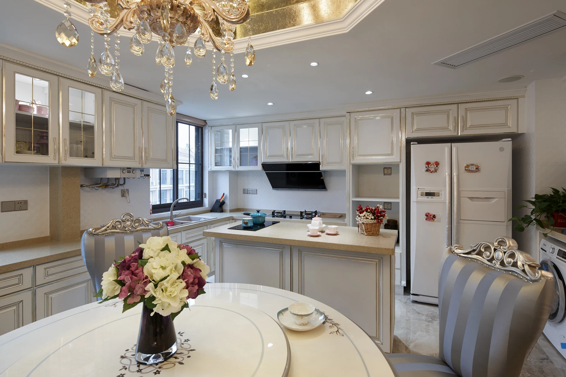 The Best of Classic and Contemporary design idea 2 — Vamaylo