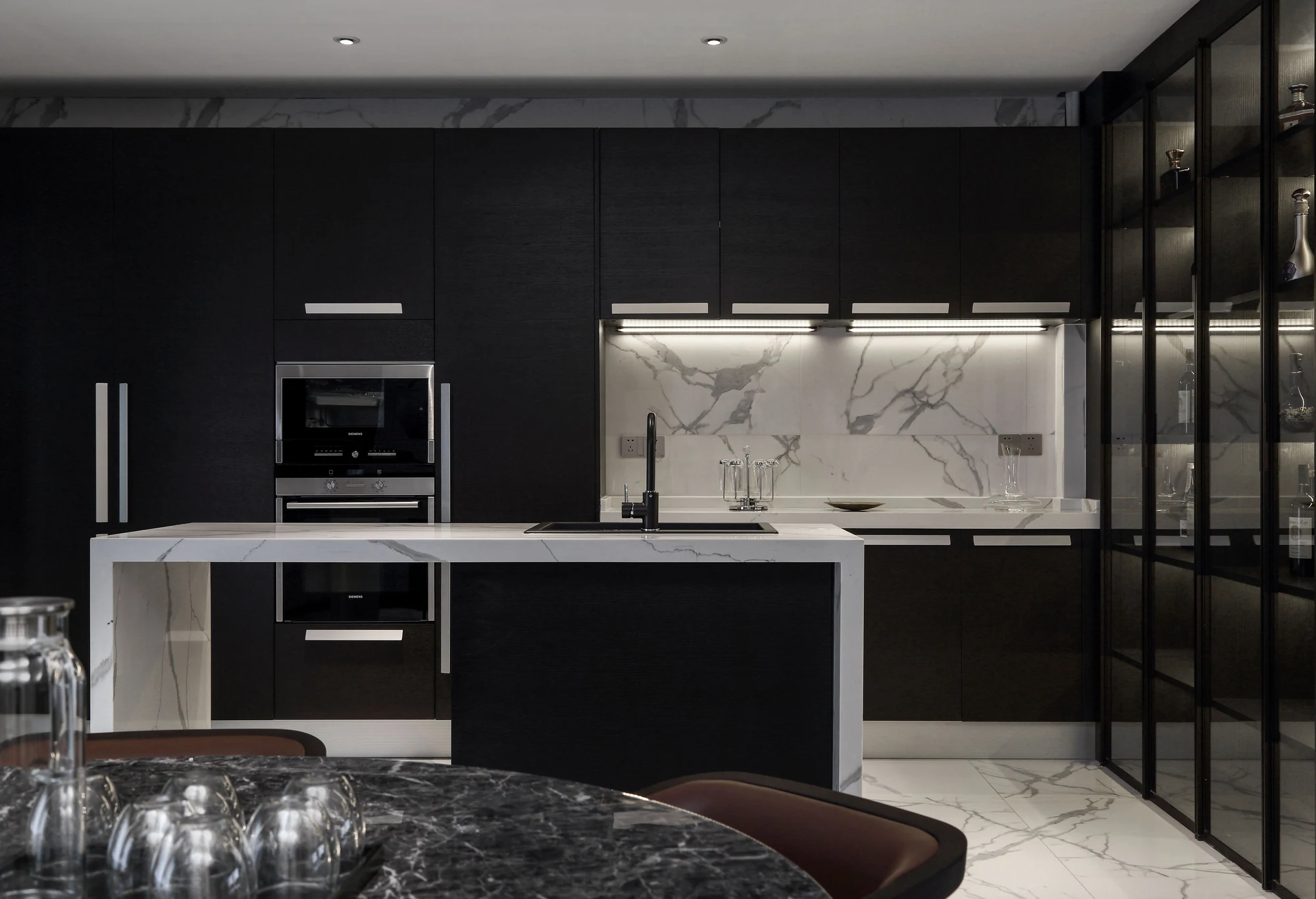Kitchens Built Around the Way You Cook design idea 7 — Vamaylo