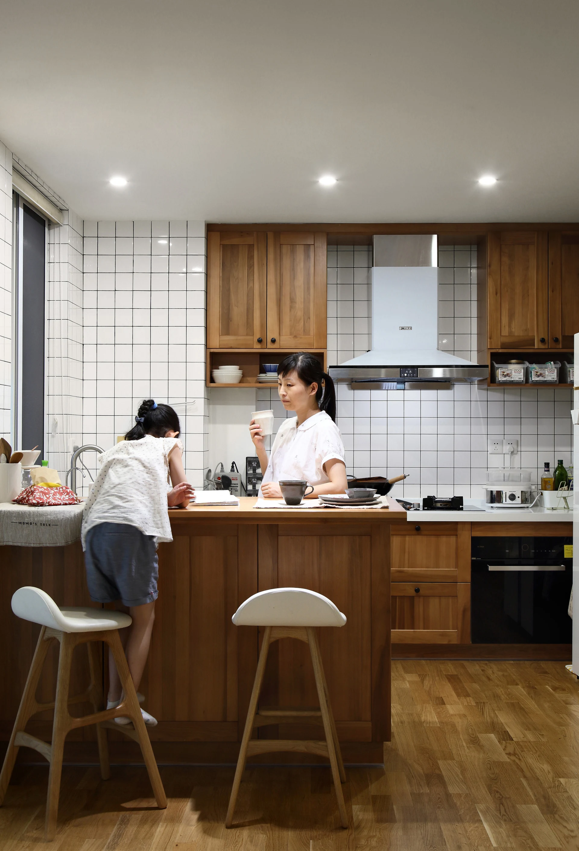 Farmhouse Warmth, Built to Work design idea 7 — Vamaylo