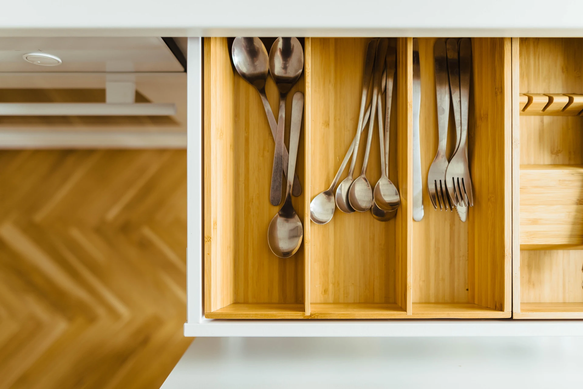 Kitchens Built Around the Way You Cook design idea 13 — Vamaylo